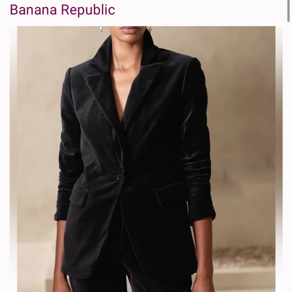 Banana Republic Velvet Blazer - Picture 9 of 9